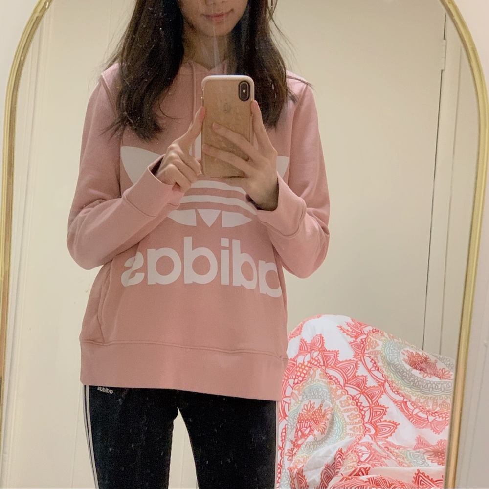 pink hoodie